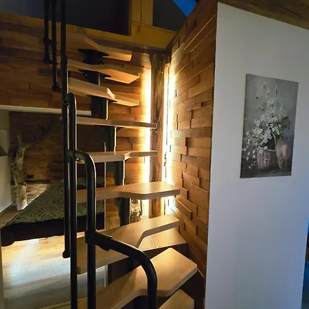 Vineyard Pri Mali Luzi בית נופש *