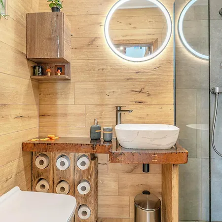 Vineyard Pri Mali Luzi